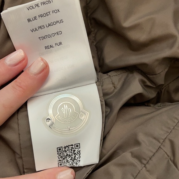 Authentic Moncler Tinuviel Fox fur Puffer Coat - Picture 10 of 16